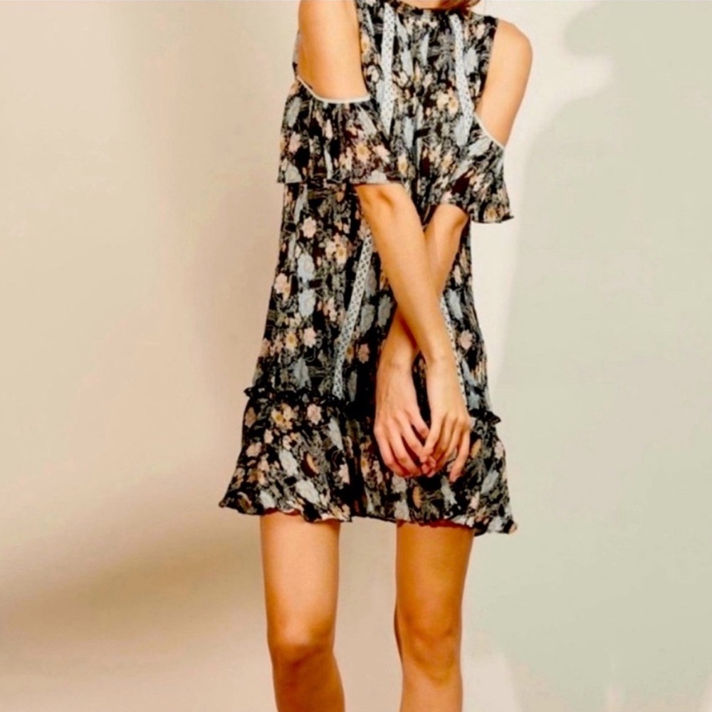 Foxiedox by Anthropologie black floral cold shoulder dress, NEW
